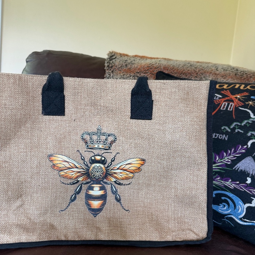 Bee Tote